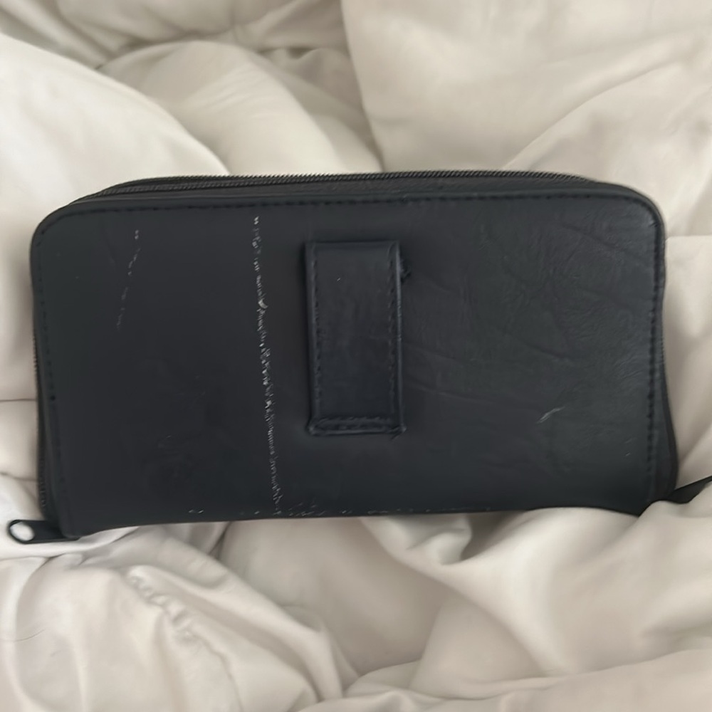 Crossbody or belt bag - Picture 7 of 8